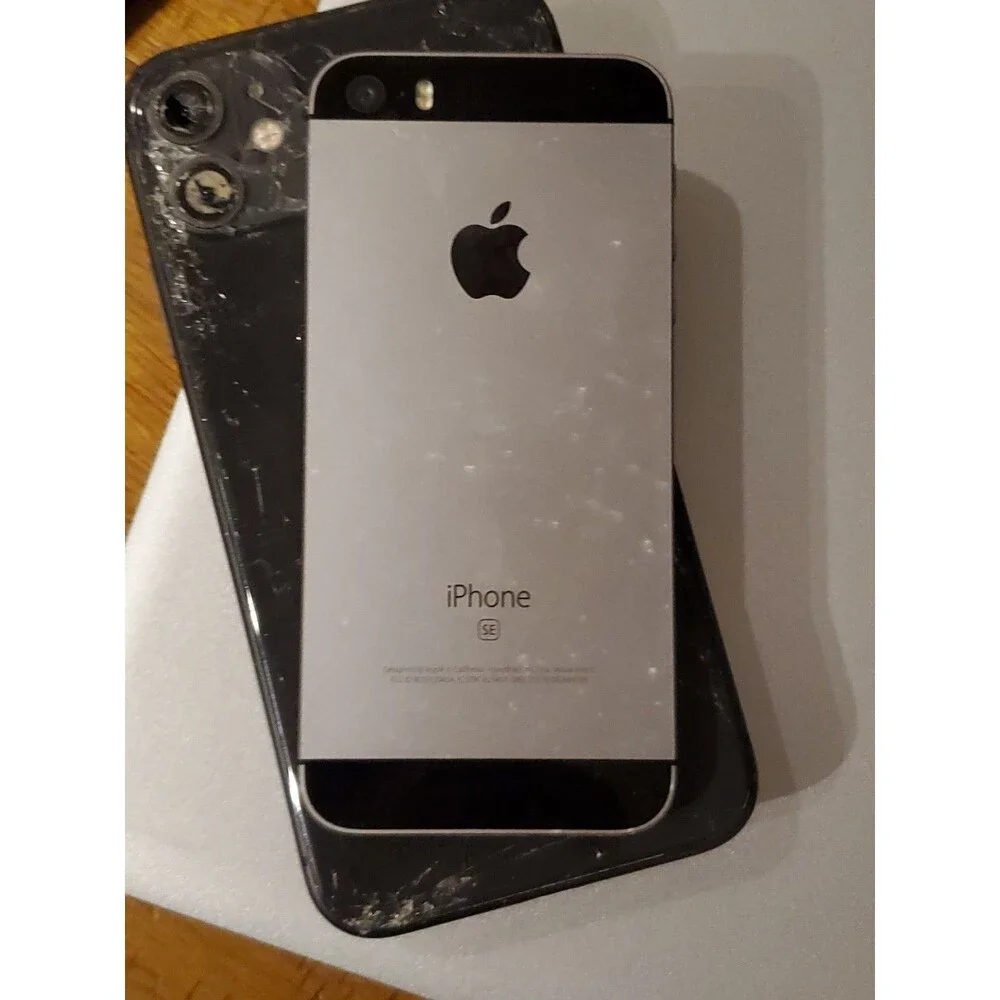 Apple lot iphones